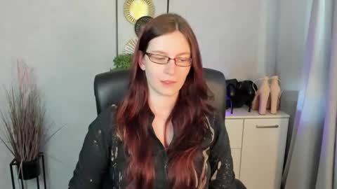 emma online show from June 26, 6:41 am