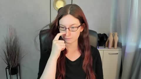 emma online show from June 24, 6:09 am