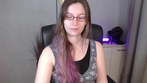 emma online show from September 24, 6:20 am