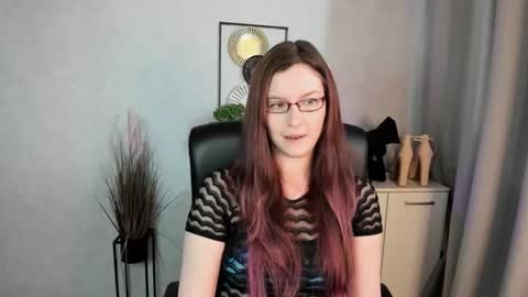 emma online show from May 14, 6:33 am