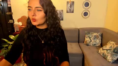  emma luxy online show from February 20, 2:07 am