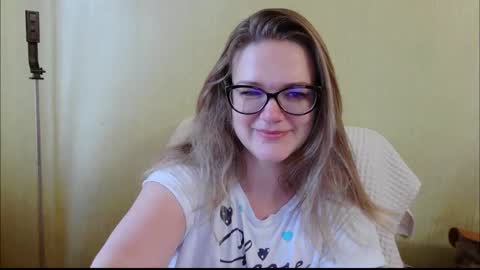 Snapshot of emma_misty_ chatting on October 27, 6:24 am emma_misty_ online show from October 27, 6:24 am