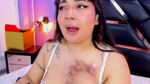Emma Monserratt online show from July 3, 11:48 am