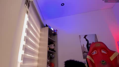 EMMA  online show from January 13, 6:59 pm