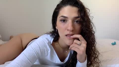 Emma online show from February 18, 6:37 pm