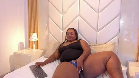 EmmaBrantt  online show from April 23, 4:31 am