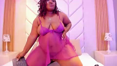EmmaBrantt  online show from June 24, 4:19 am