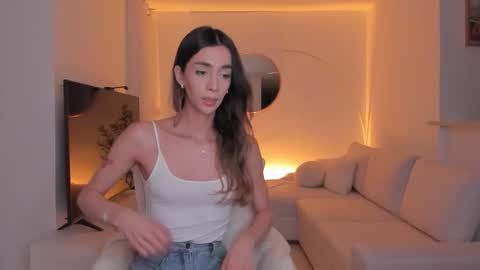 Emma voger online show from October 28, 4:02 am