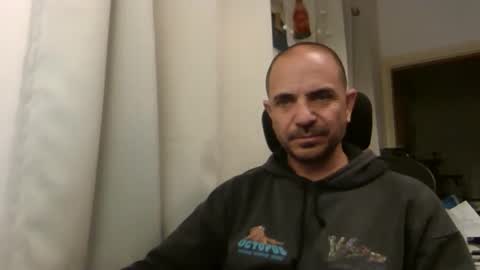 Ariel online show from March 17, 8:47 pm