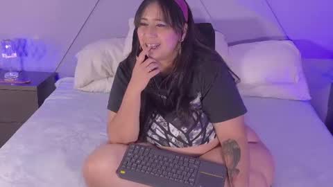  Emma  online show from July 30, 3:51 am