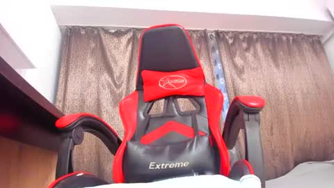 Emma online show from June 15, 6:11 pm