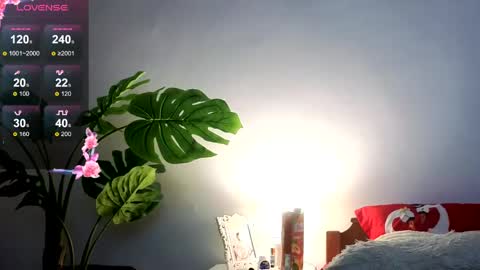Emma online show from May 7, 10:38 pm