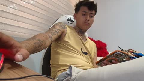 emmi_11 online show from July 18, 7:49 pm