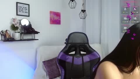 Emmi Cam online show from June 22, 1:07 pm