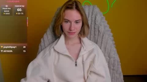 Emmi online show from December 17, 12:23 pm