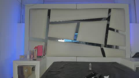 emmily_evans_ online show from July 23, 1:58 am