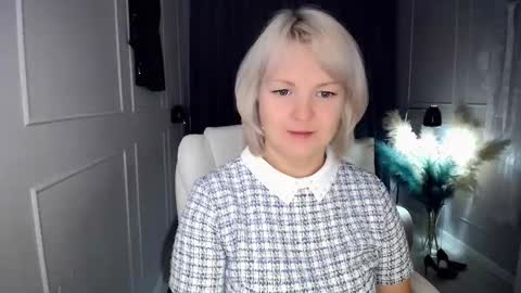 emmmam online show from November 26, 10:01 am