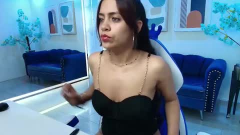 emmy_coyner online show from September 21, 3:32 am