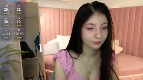 emmy_dreamy_ online show from August 7, 1:37 am