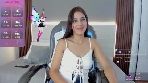 Emmy online show from November 14, 8:33 pm