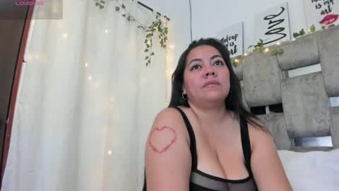 emmybellamy online show from July 1, 12:36 pm