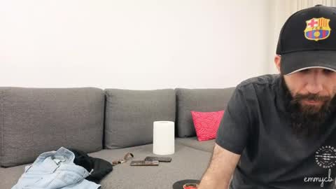 Em online show from April 27, 11:02 pm