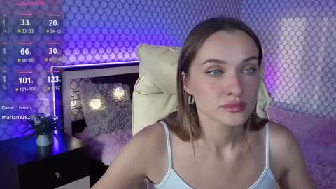 Snapshot of emmyskyy chatting on September 13, 3:25 pm Emma online show from September 13, 3:25 pm