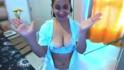 emperatriztapia online show from June 25, 9:42 pm