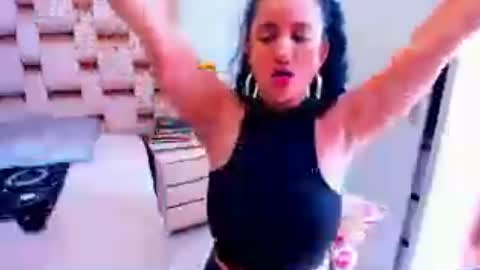 emperatriztapia online show from July 5, 7:10 pm