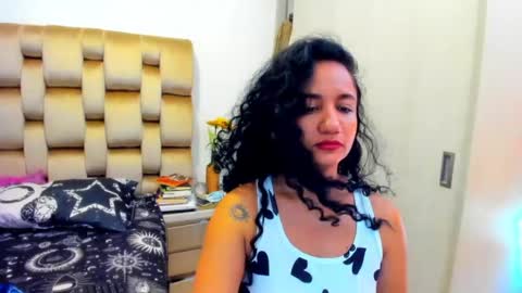 emperatriztapia online show from June 23, 2:34 pm