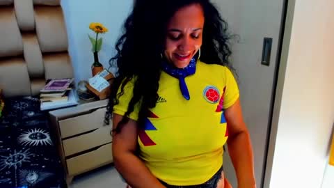 emperatriztapia online show from June 17, 6:02 pm