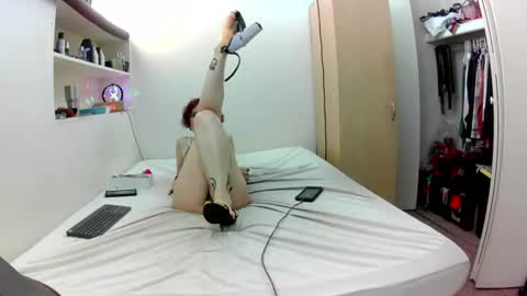 Empress Lillth online show from June 19, 4:35 pm