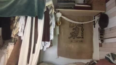 empressmeplease online show from May 14, 4:27 pm