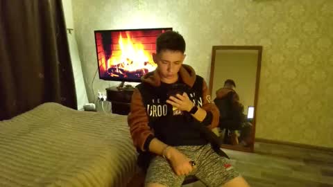 emveeboy96 online show from November 2, 8:09 pm