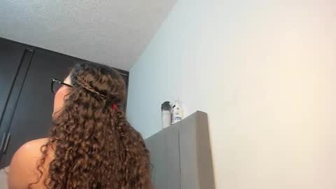 emily collyns online show from March 19, 4:18 am