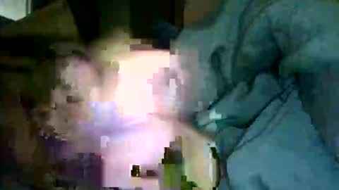 encormoi online show from January 17, 8:02 am