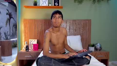 Ender online show from July 3, 9:19 pm