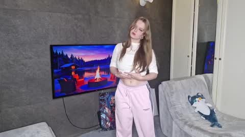 Alice online show from May 3, 5:41 pm