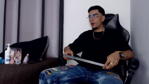 endrick_23 online show from March 4, 4:09 am