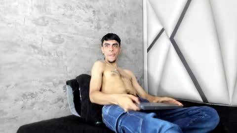 endrick_23 online show from April 25, 3:41 am