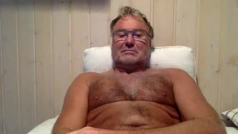 Snapshot of endurado chatting on October 17, 6:50 am endurado online show from October 17, 6:50 am
