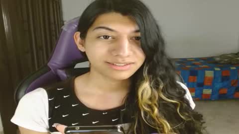 Snapshot of engiel_phoenix chatting on October 18, 1:21 am Engiel phoenix instagram engiel 13 online show from October 18, 1:21 am