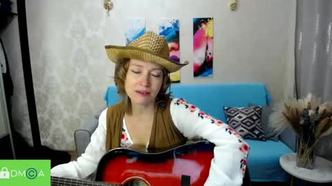 englishgirll online show from April 21, 3:19 pm