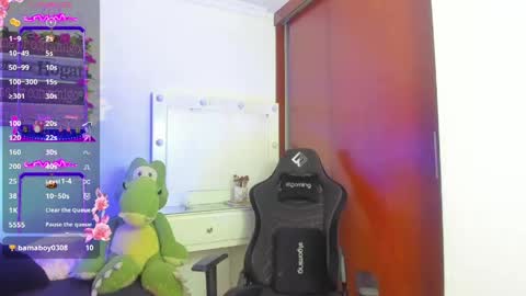 yice online show from April 15, 5:05 pm