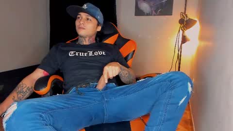 enjoymycock99 online show from July 20, 3:53 am