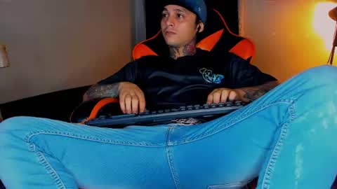 enjoymycock99 online show from August 2, 5:42 am