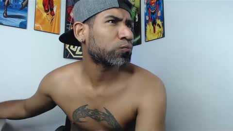 enriblack92 online show from January 17, 4:28 am