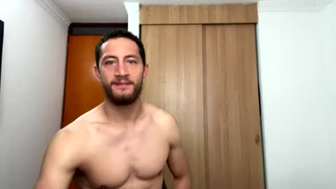 enzo_savage online show from June 17, 11:48 am
