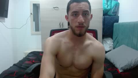 enzo_savage online show from October 1, 7:46 pm
