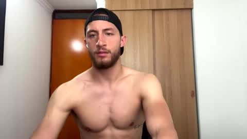 enzo_savage online show from May 2, 8:25 pm